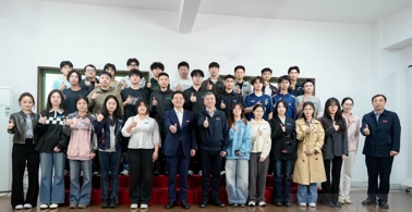 “书记面对面·共话前程”：党委书记李德平与2026届毕业生座谈交流